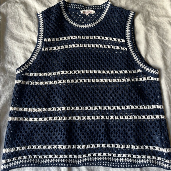Solitaire Navy and Cream Pullover Knit Vest - Picture 1 of 3